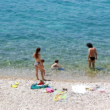 Apartman Apartments By The Sea Primosten - 4177 Primosten