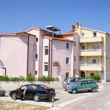 Apartments By The Sea Primosten - 4177 Primošten