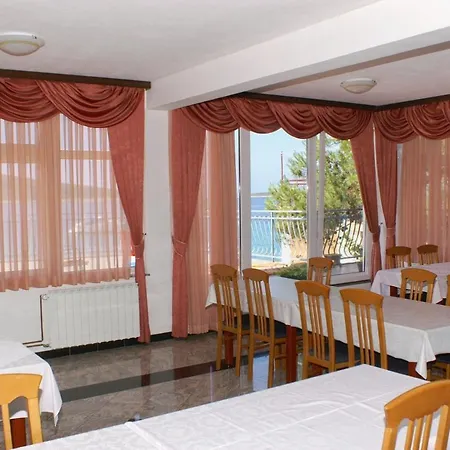 Apartments By The Sea Primosten - 4177 Primosten