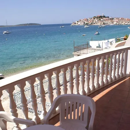 Apartment Apartments By The Sea Primosten - 4177
