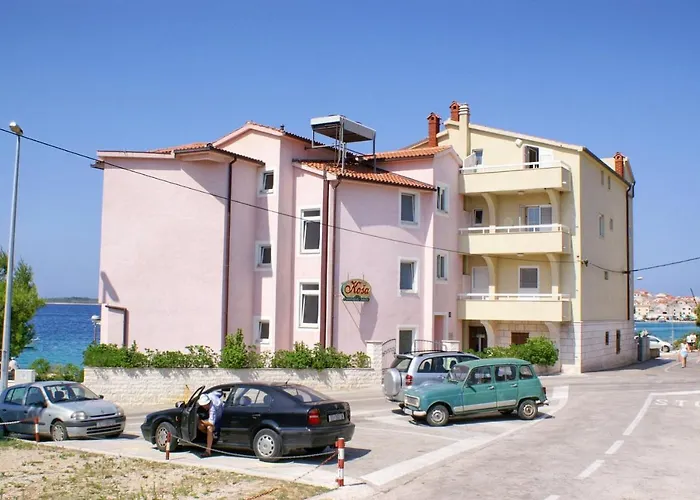 Apartments By The Sea Primosten - 4177 Primosten