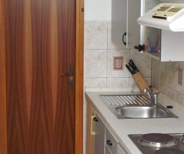 Apartments By The Sea Primosten - 4177 * Primosten